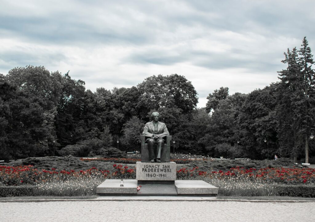 Pomnik upamietniajacy wydarzenia historyczne